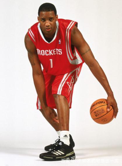 名记：阿森纳想以低于埃泽解约条款的价格签下他，且要先卖人（权威记者：阿森纳拟先卖人，再以低于违约金报价引进埃泽）