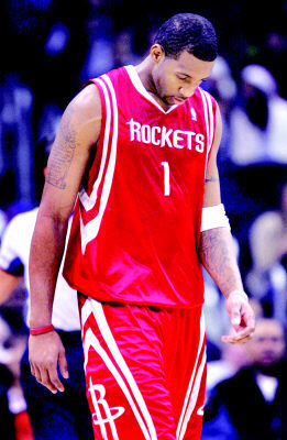 每体：一男子因假扮足球经纪人性侵61名未成年人被捕（每体：冒充足球经纪人的男子涉嫌性侵61名未成年人已被捕）